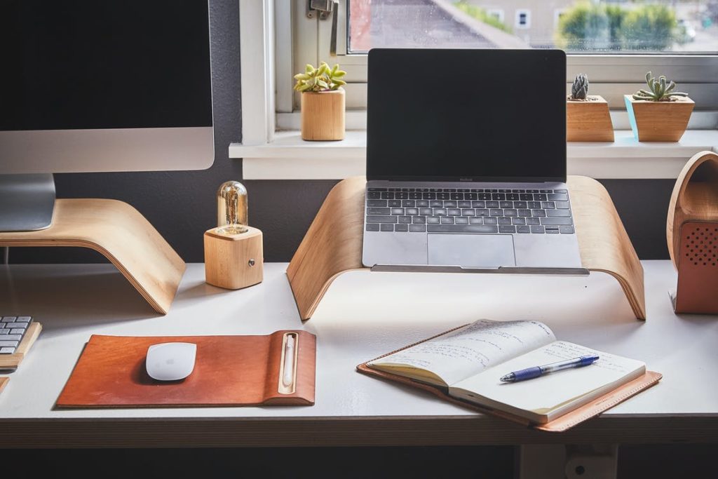 How to get good feng shui in your home office